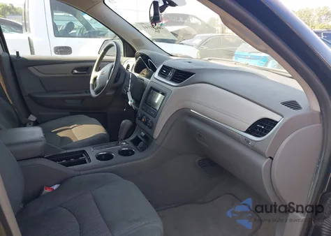 2016 Chevrolet Traverse Ls из США, поврежденный, VIN 1GNKRFKD5GJ149159